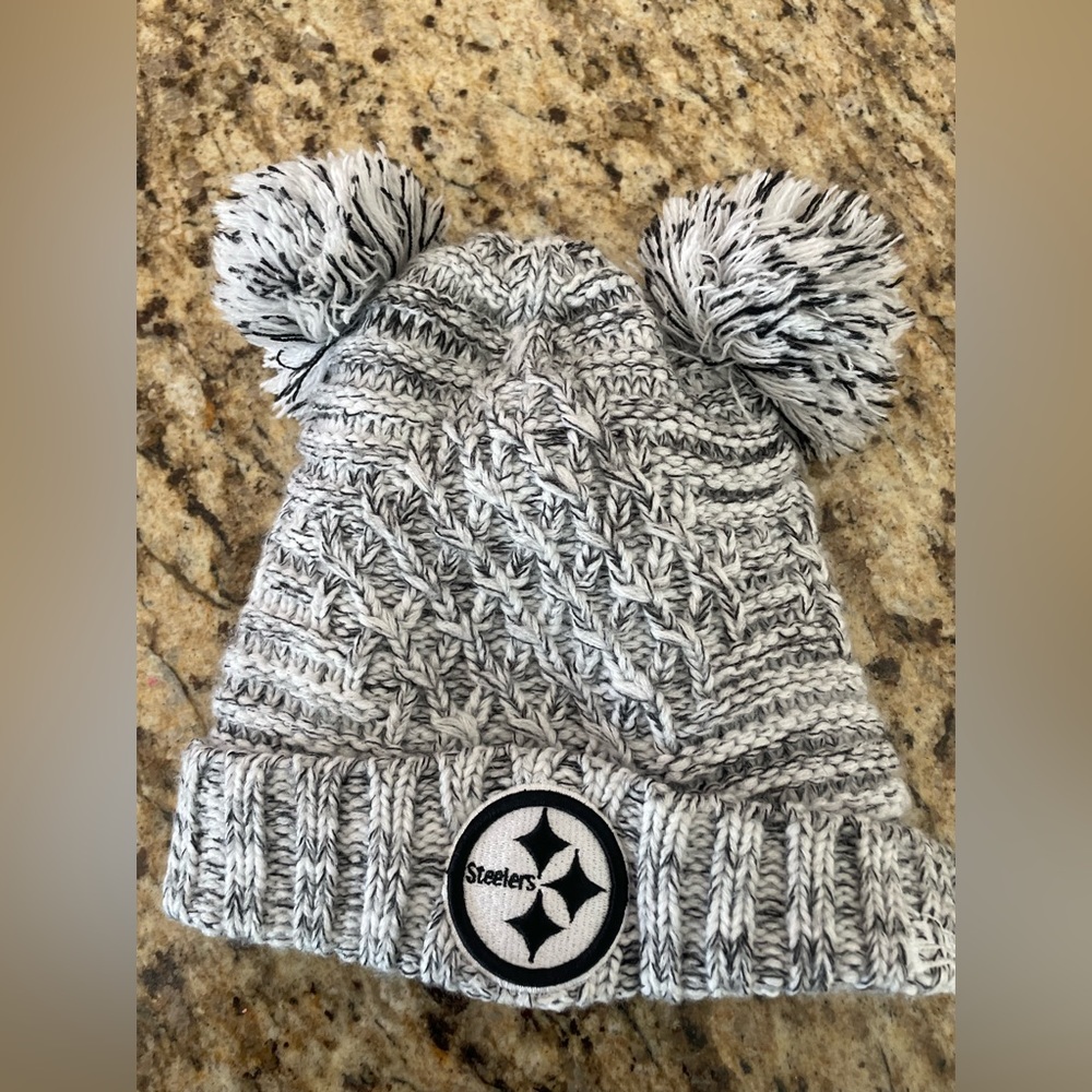 Steelers NFL toddler pom pom fur lined winter hat
